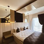 Dorana Art Hotel 3*