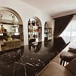 Dorana Art Hotel