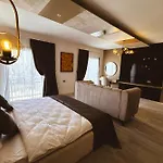 Dorana Art Hotel 3*