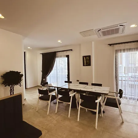 Hotel Dorana Art 3*