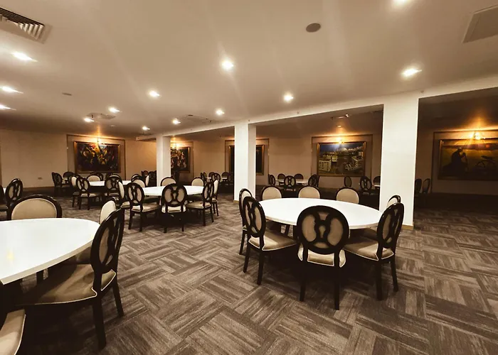 ホテル Dorana Art 3*