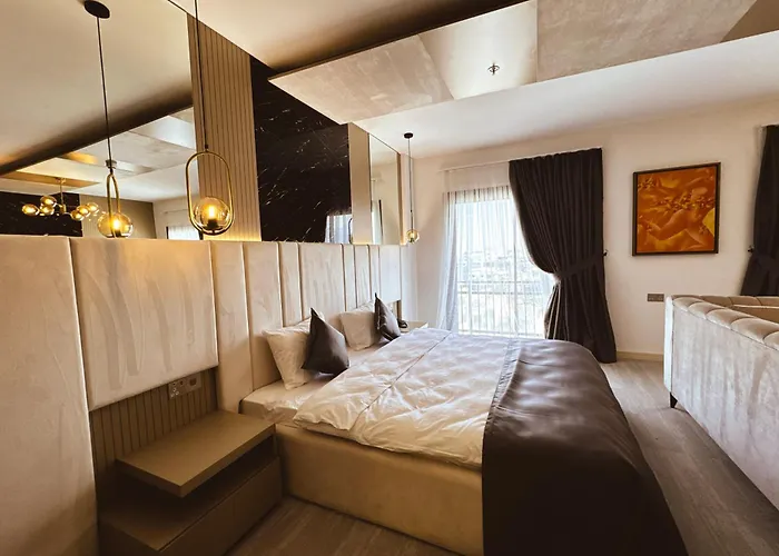 ホテル Dorana Art