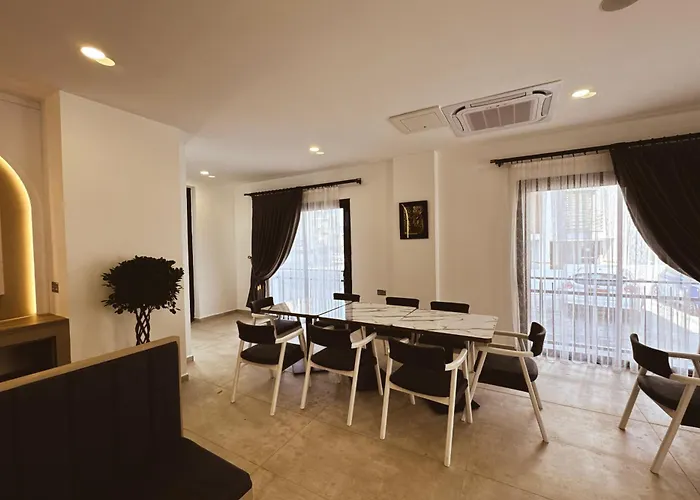 ホテル Dorana Art 3*