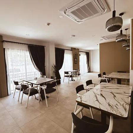 Dorana Art Hotel 3*