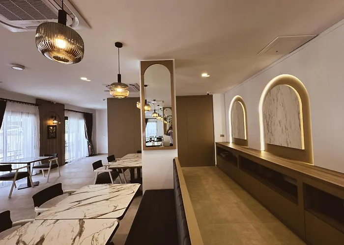 Dorana Art ホテル