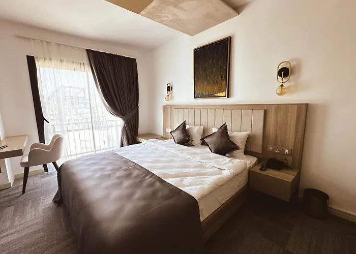 Dorana Art キレニア