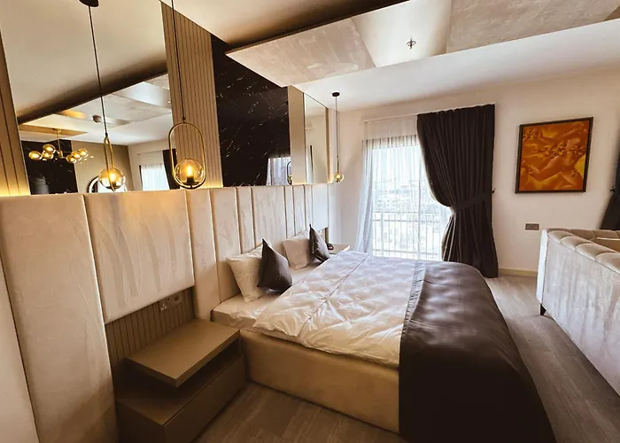 ホテル Dorana Art 3*